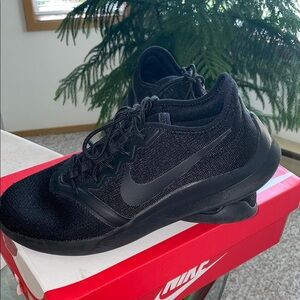 Nike Black Athletic Shoes